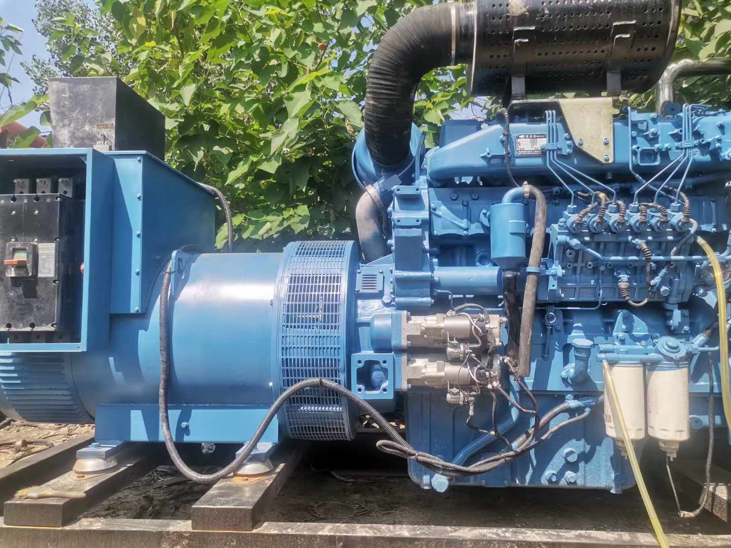 屏边详细说明降低 800kW 柴油发电机输出电流波动的方法