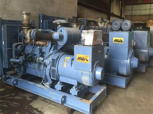 屏边发电机组带负载降电压是什么原因照成的？