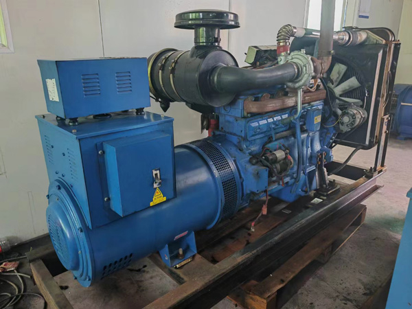 屏边100kW柴油发电机组使用多级机油有哪些优缺点？