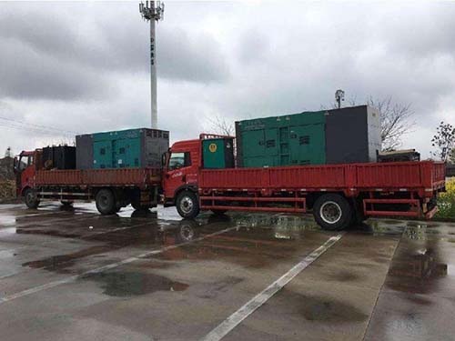 屏边如何正确使用冷却液冰点测试仪？